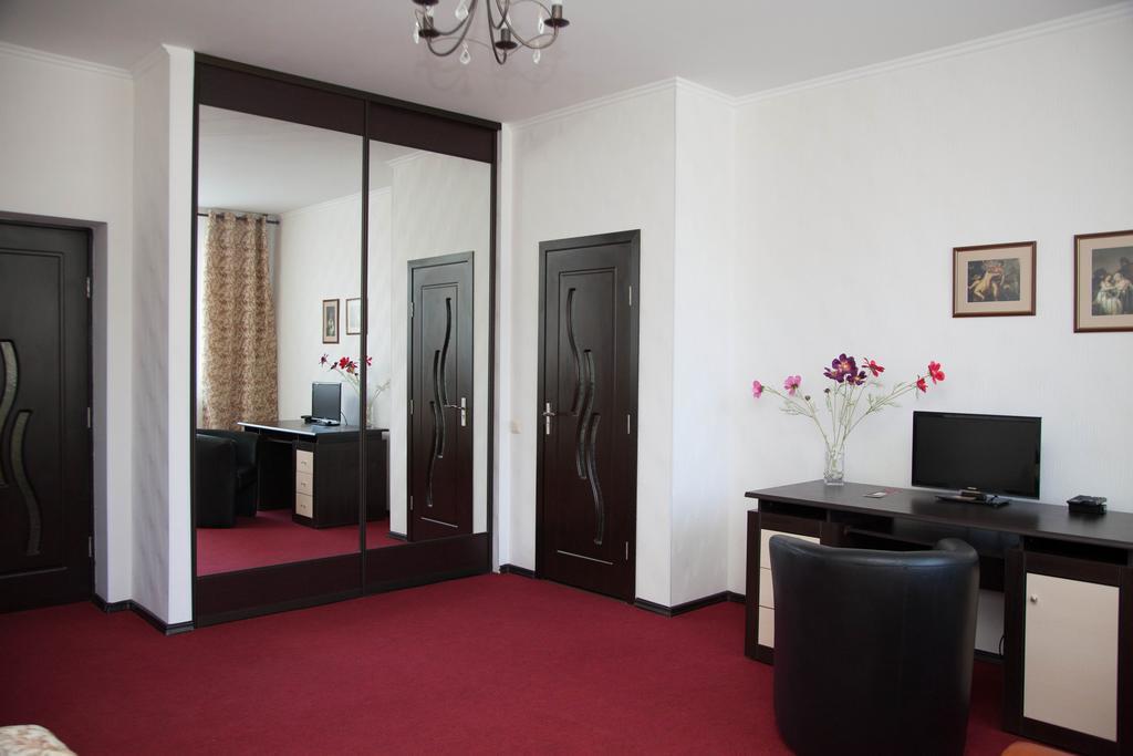 Florentina Hotel Edinet Kamer foto