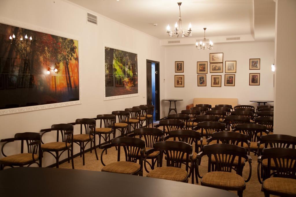 Florentina Hotel Edinet Buitenkant foto